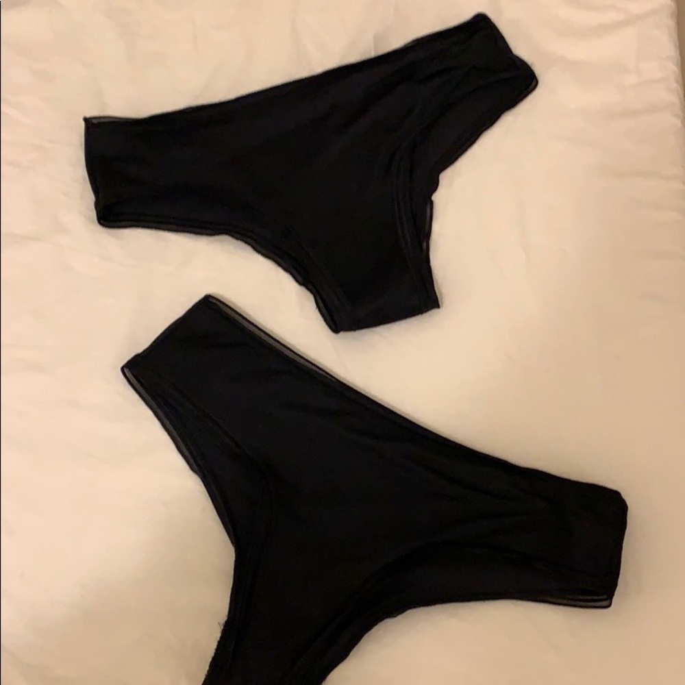 2 Pairs of Thinx Cheekies